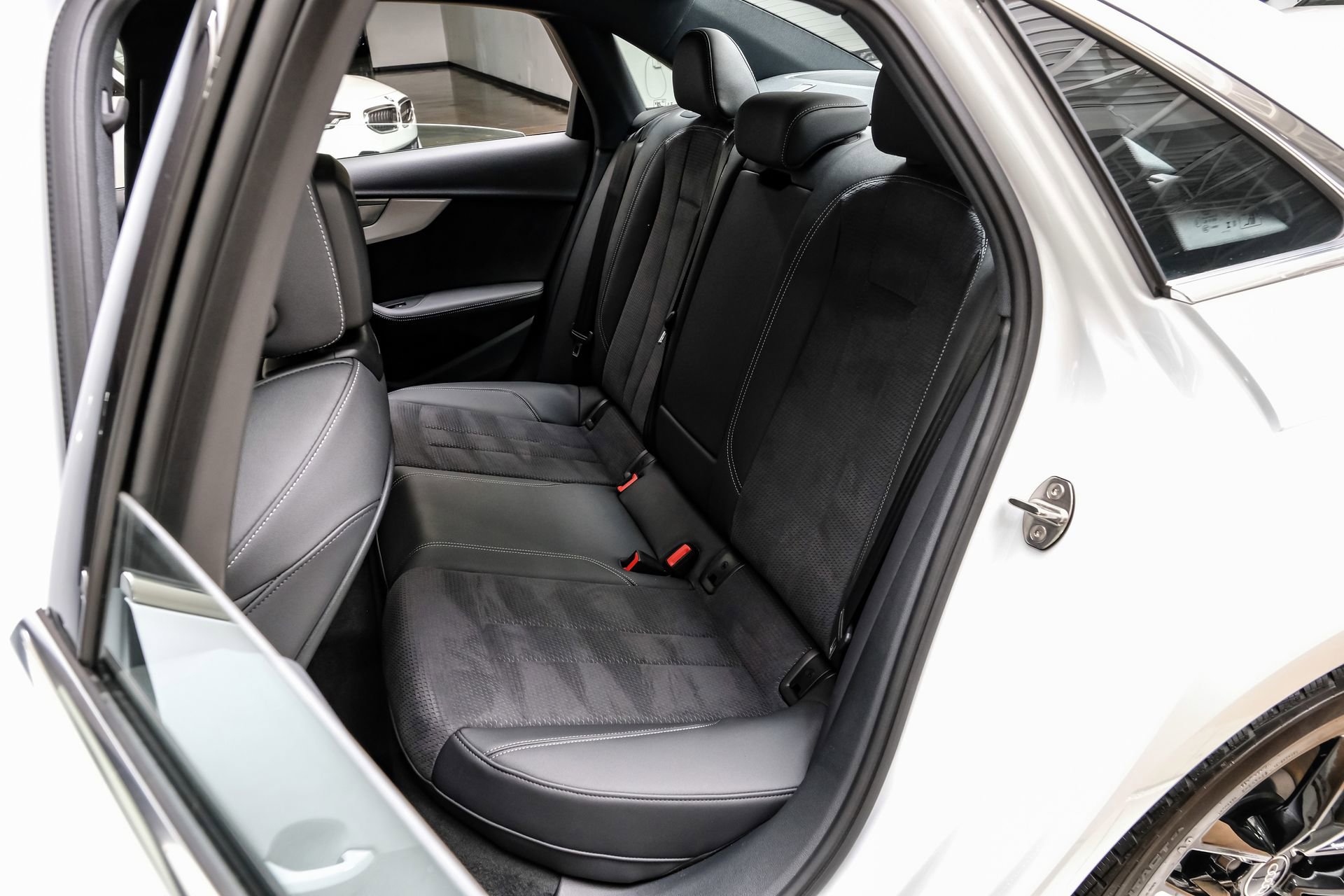 Used 2024 Audi A4 2.0T Premium Plus w/ Premium Plus Package image 43