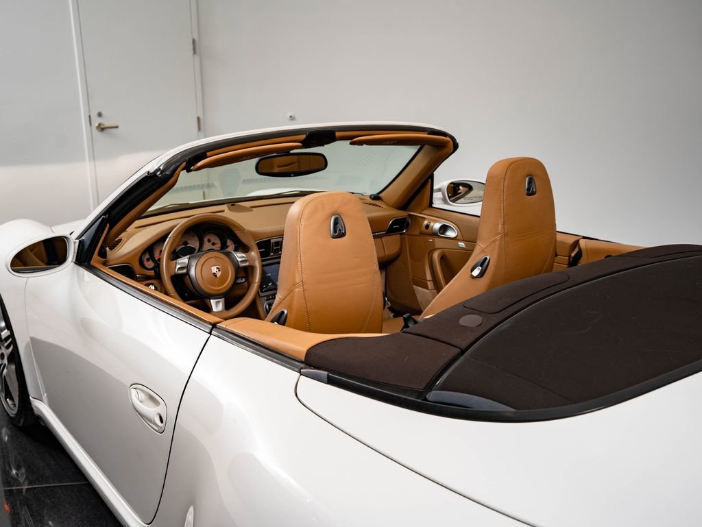 Used 2007 Porsche 911 Carrera 4S AWD/4WD image 22