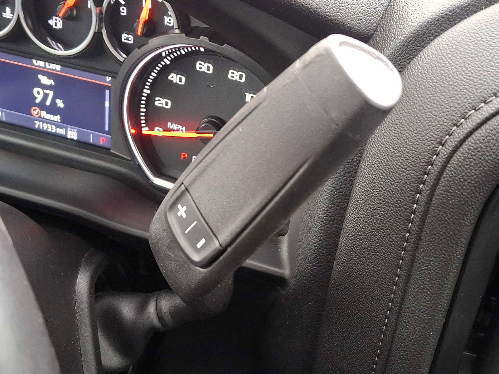 Used 2023 Chevrolet Silverado 2500 LT w/ Convenience Package image 14