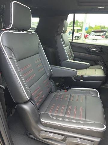 New 2026 GMC Yukon XL AT4 Ultimate AWD/4WD image 29