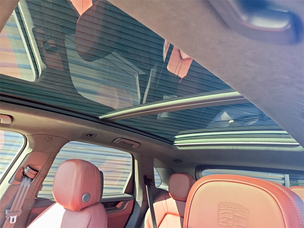 New 2026 Porsche Cayenne GTS image 15