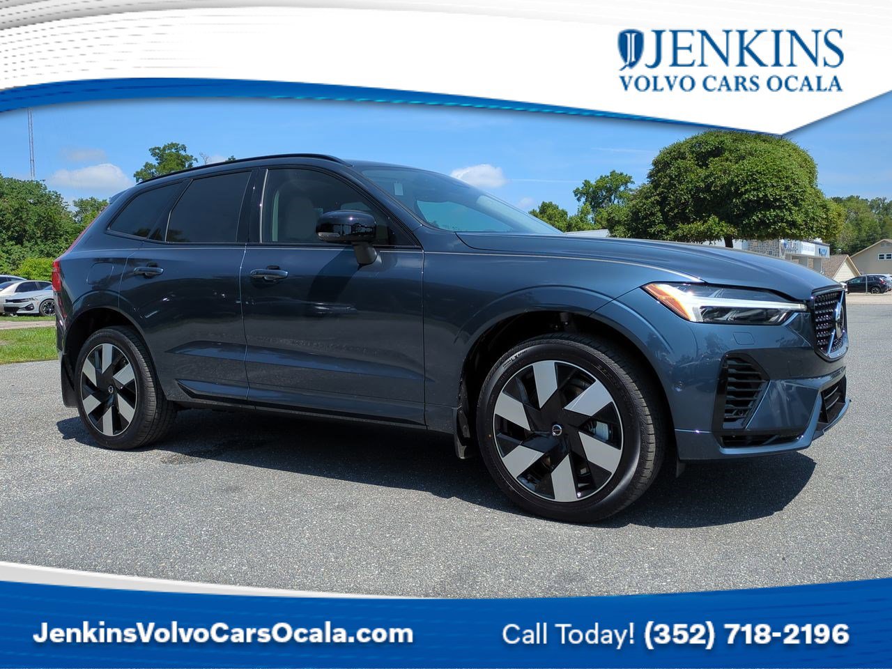 New 2025 Volvo XC60 T8 Plus w/ Protection Package Premier