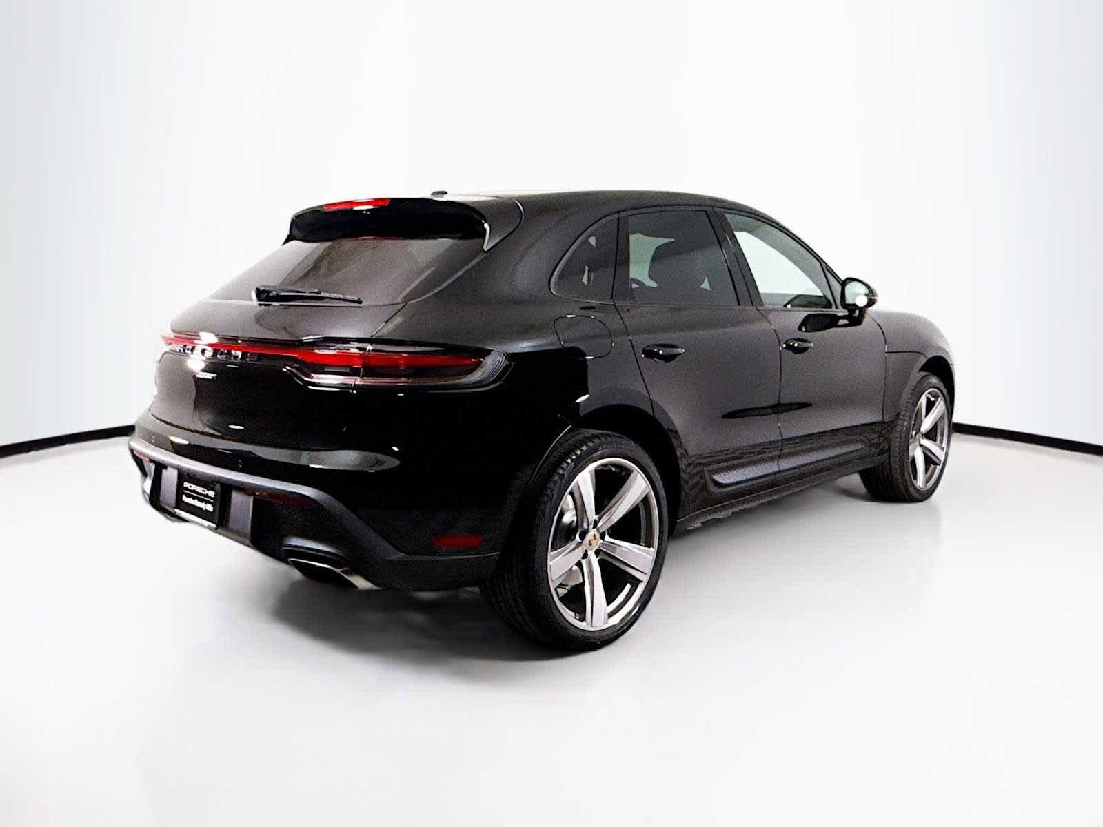 New 2025 Porsche Macan AWD/4WD image 9