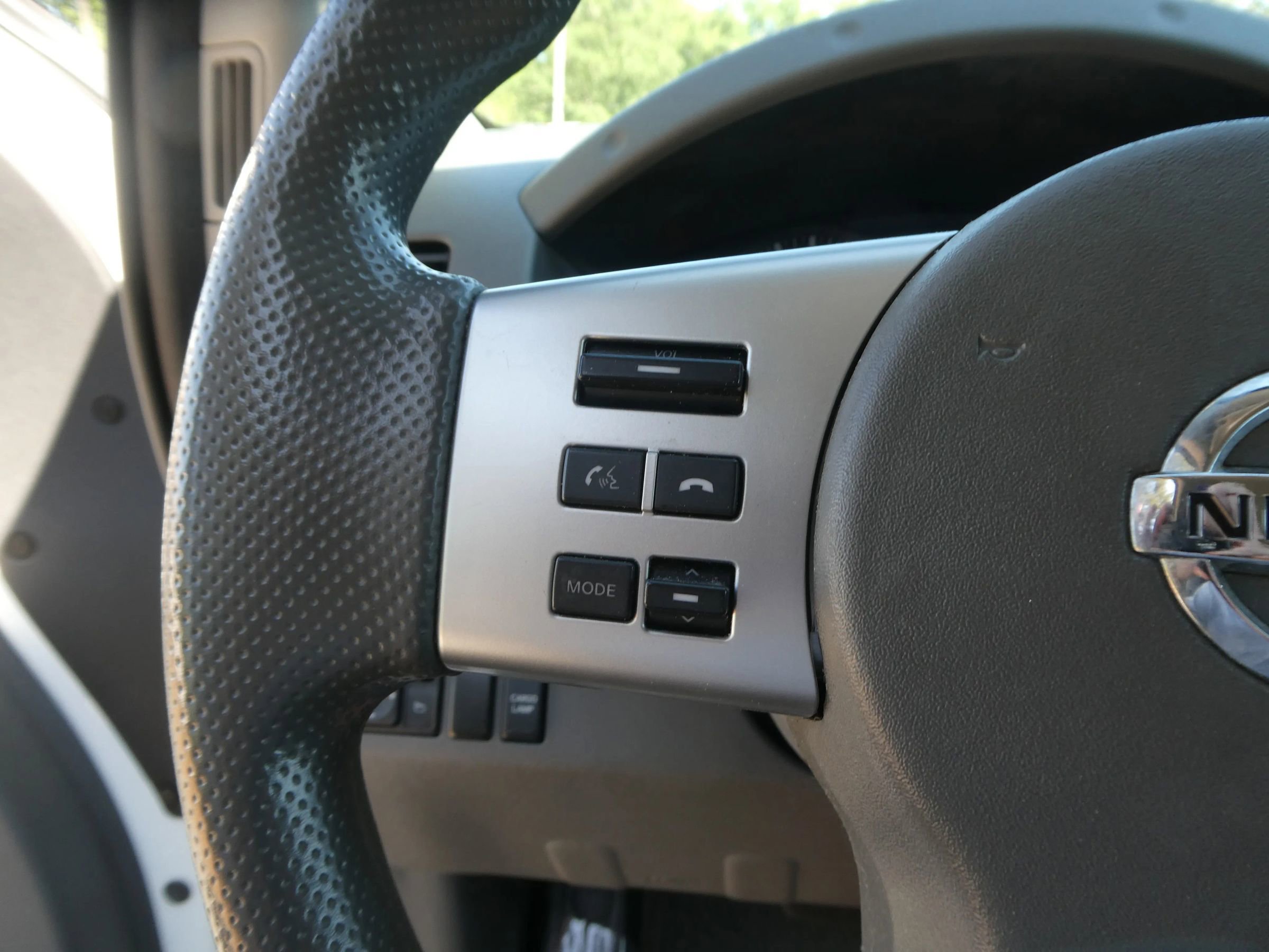 Used 2018 Nissan Frontier SV RWD image 15