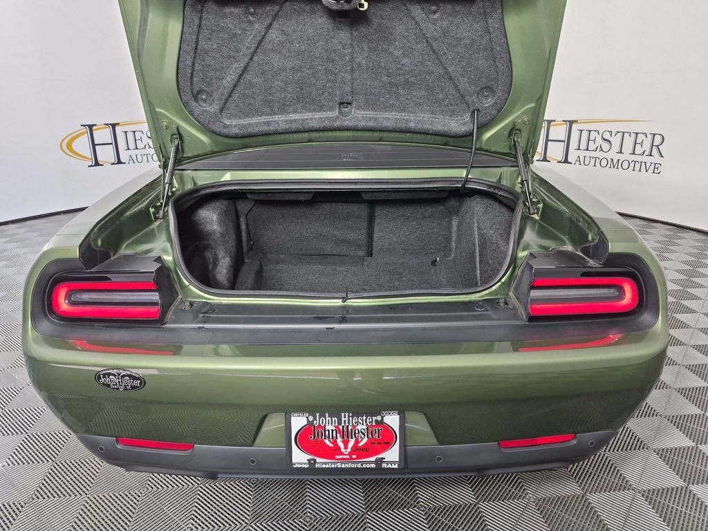 Used 2022 Dodge Challenger R/T Scat Pack RWD image 28