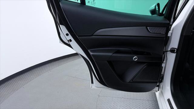 Used 2024 Maserati Grecale GT AWD/4WD image 12
