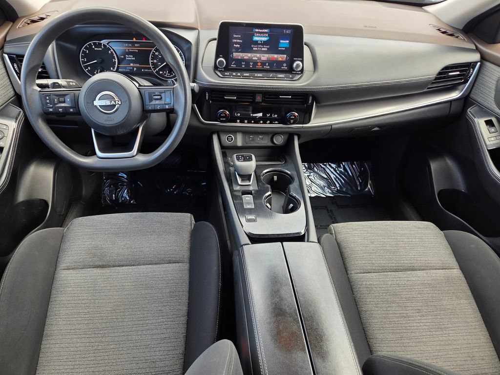Used 2022 Nissan Rogue SV FWD image 9