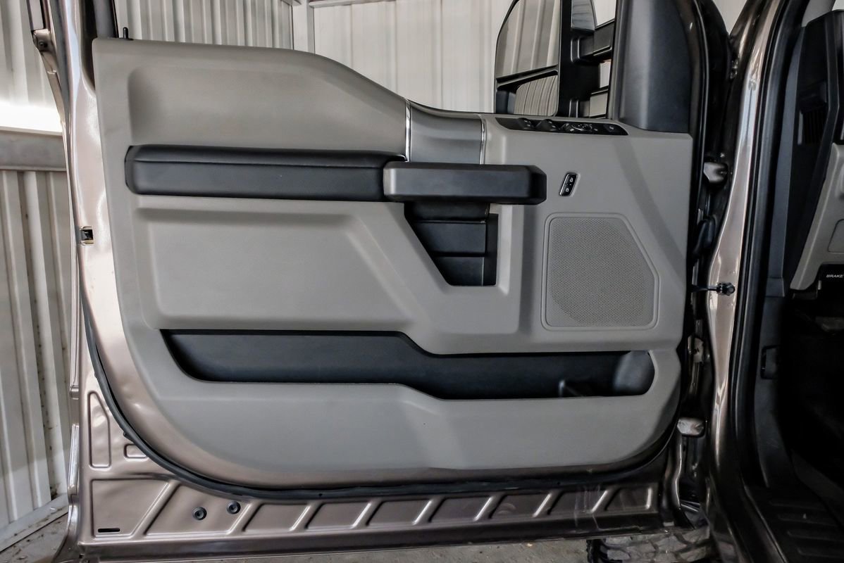 Used 2022 Ford F250 XLT w/ XLT Premium Package image 44