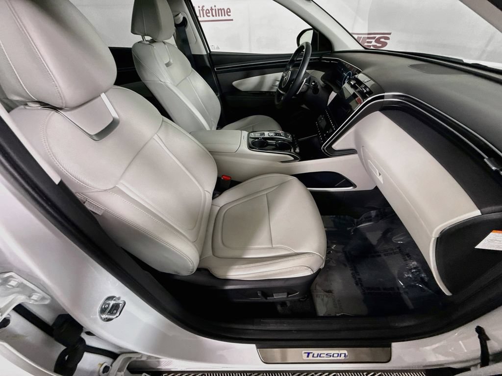 Certified 2024 Hyundai Tucson Limited AWD/4WD image 33