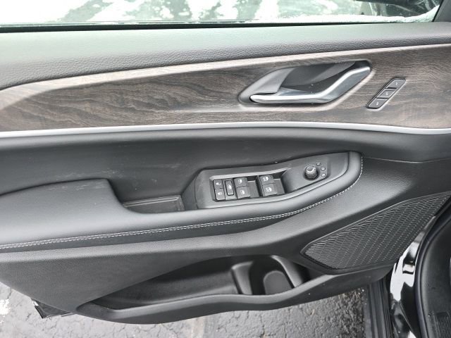 New 2025 Jeep Grand Cherokee L Limited w/ Luxury Tech Group II image 9