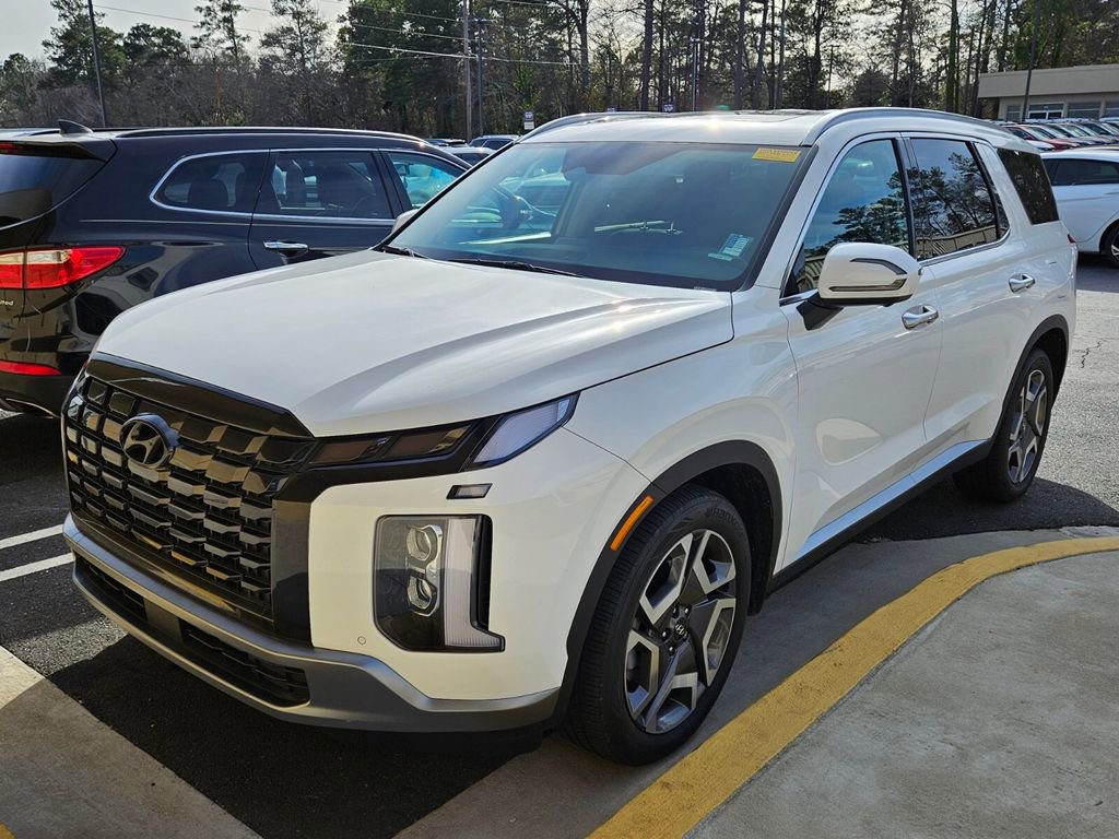 Used 2024 Hyundai Palisade SEL w/ Premium Package image 3