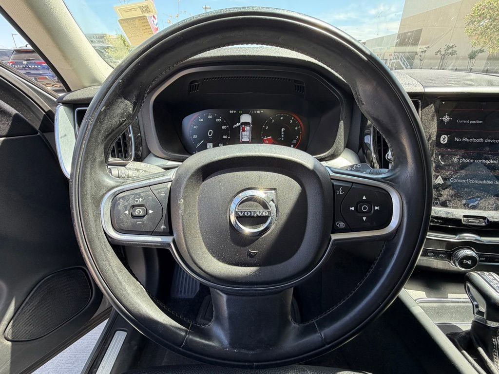 Used 2018 Volvo XC60 T6 Momentum w/ Advanced Package AWD/4WD image 14
