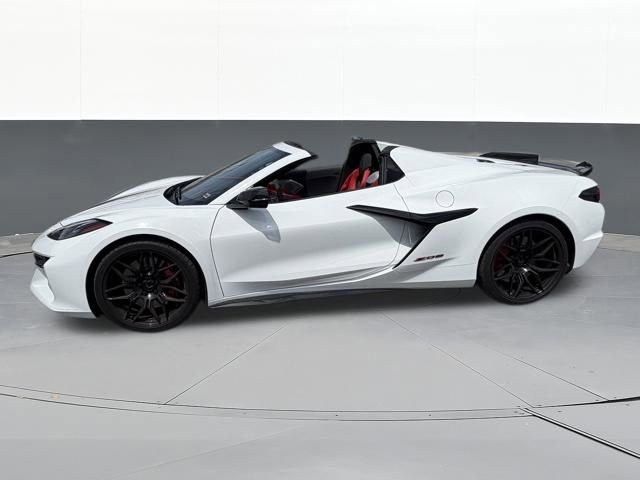 Used 2024 Chevrolet Corvette Z06 RWD image 19