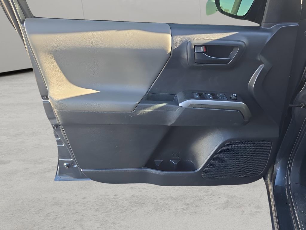 Used 2023 Toyota Tacoma SR5 image 10