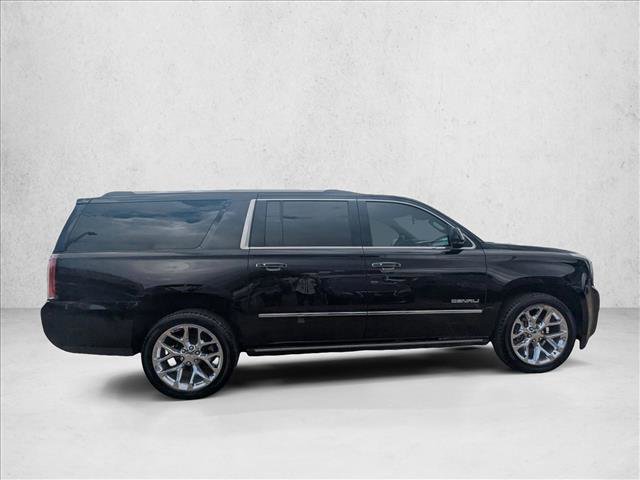 Used 2019 GMC Yukon XL Denali w/ Denali Ultimate Package image 4