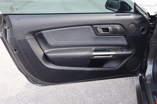 Used 2020 Ford Mustang Shelby GT350 w/ Technology Package image 22