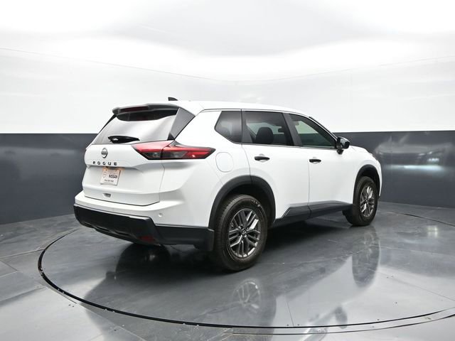 Certified 2025 Nissan Rogue S FWD image 8