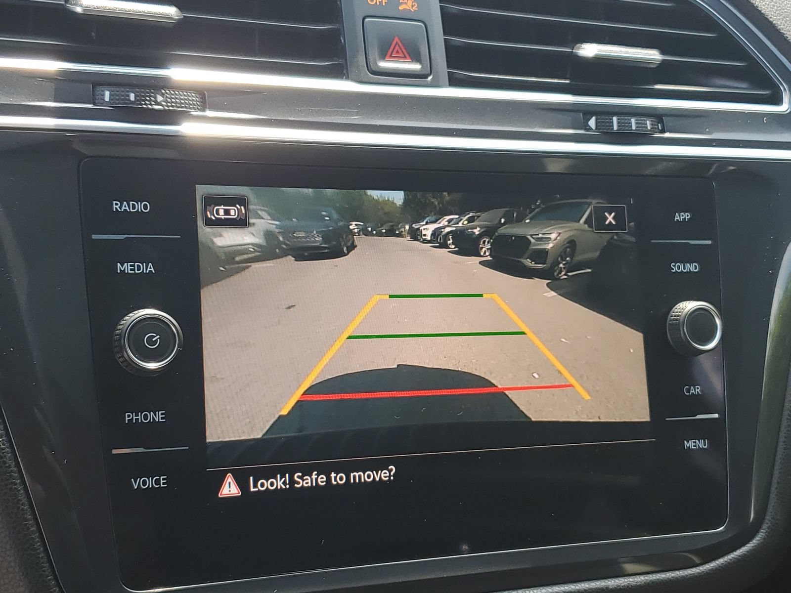 Used 2023 Volkswagen Tiguan SE R-Line FWD image 25