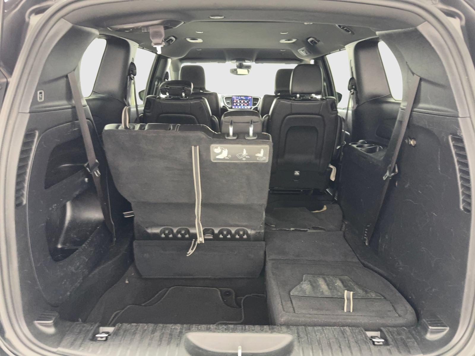 Used 2021 Chrysler Pacifica Touring-L w/ S Appearance Package FWD image 48