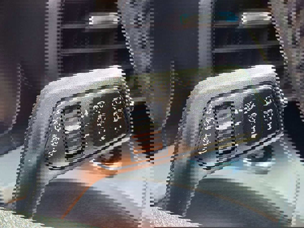 Used 2021 Ford Explorer XLT RWD image 49