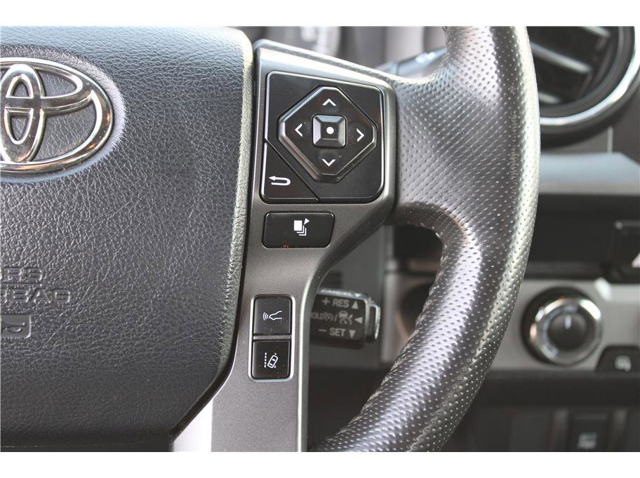 Used 2019 Toyota Tacoma TRD Off-Road image 16