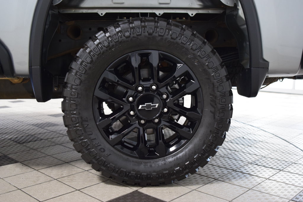 Used 2024 Chevrolet Silverado 2500 Custom w/ Custom Convenience Package AWD/4WD image 25