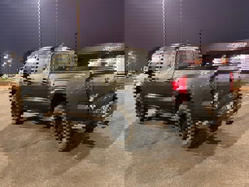 Certified 2022 Toyota Tacoma SR image 6