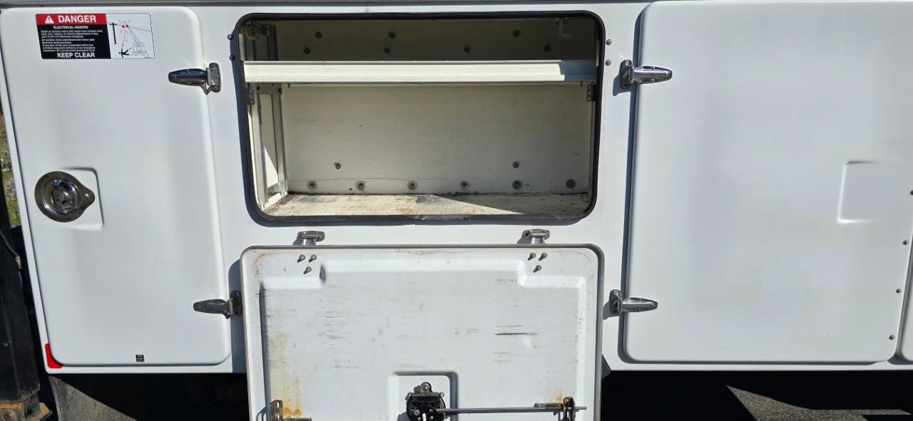 Used 2020 Ford F550 4x4 SuperCab Super Duty image 21