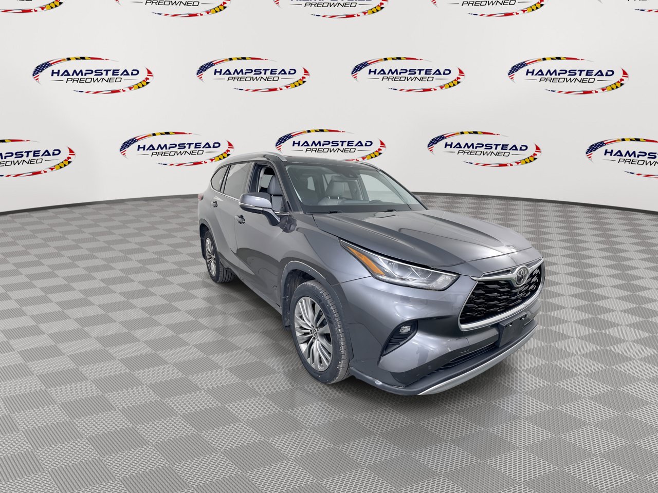 Used 2021 Toyota Highlander Platinum AWD/4WD image 2