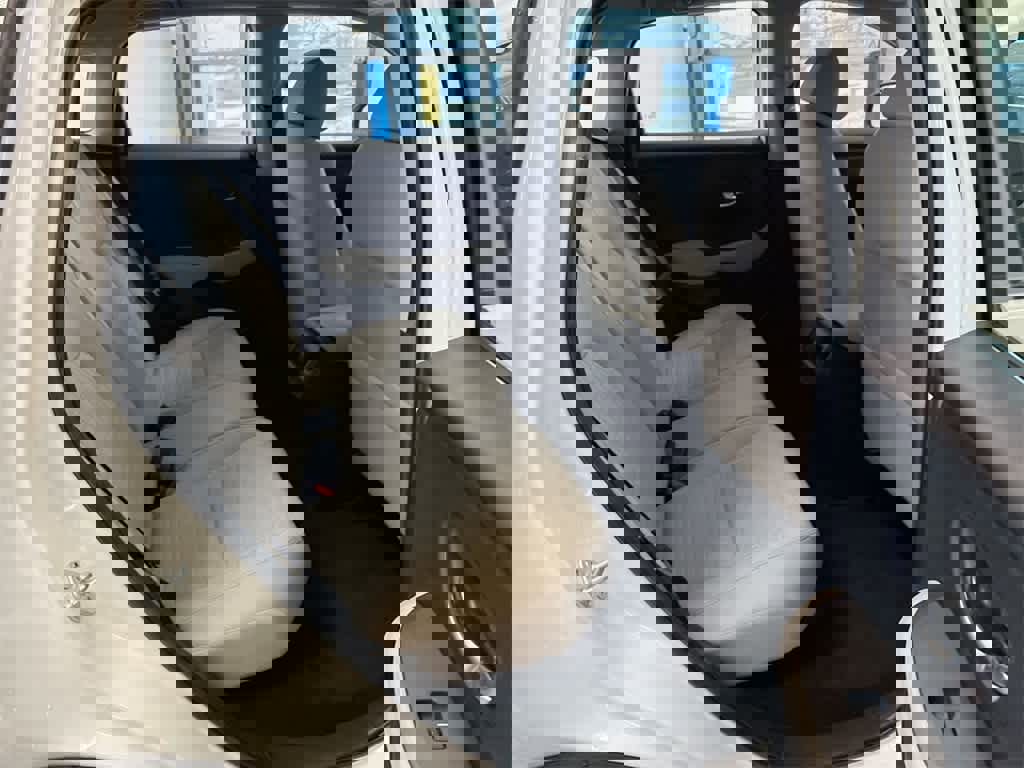 Certified 2025 Honda HR-V LX image 20