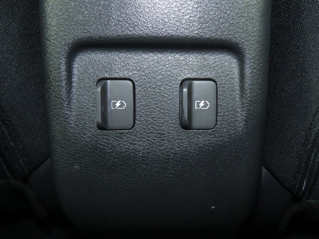 Certified 2024 Nissan Kicks SV FWD image 30