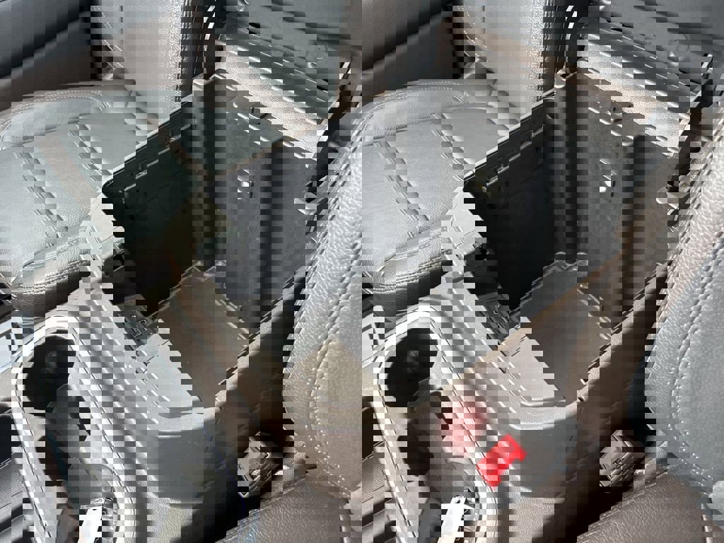 Used 2022 GMC Sierra 3500 Denali w/ Denali Ultimate Package image 34