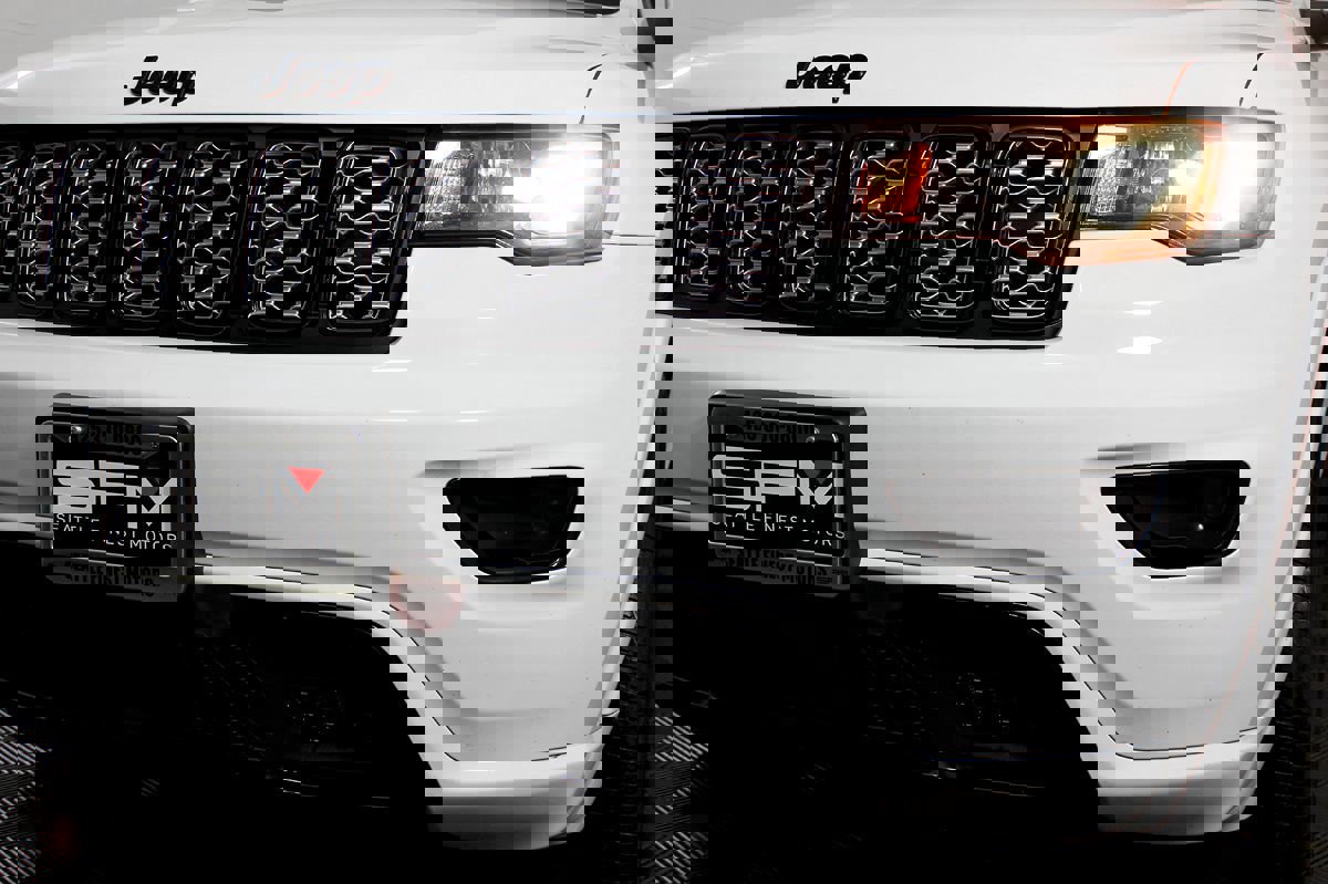 Used 2020 Jeep Grand Cherokee Altitude image 13