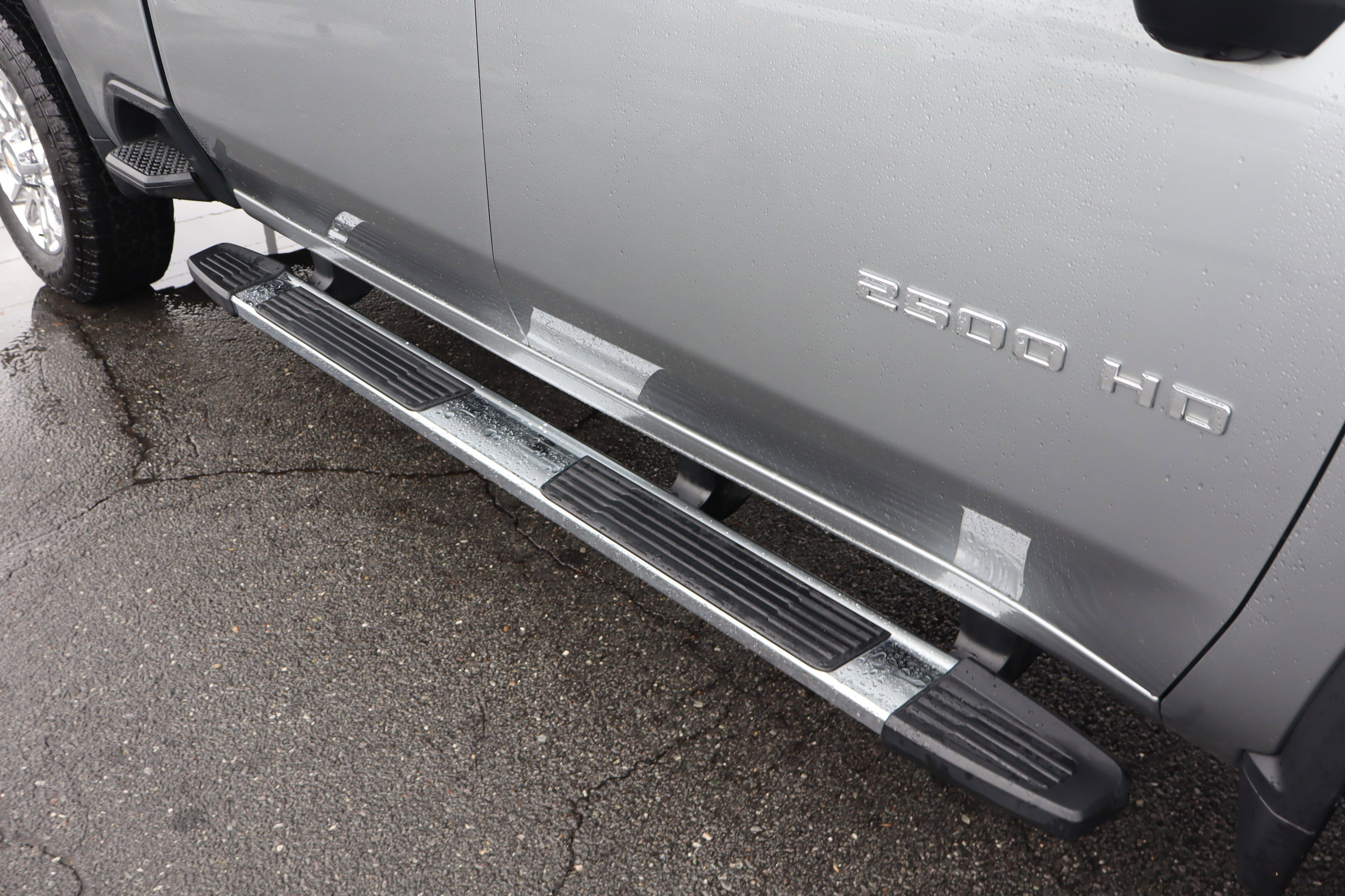 Used 2025 Chevrolet Silverado 2500 LTZ w/ LTZ Plus Package image 13