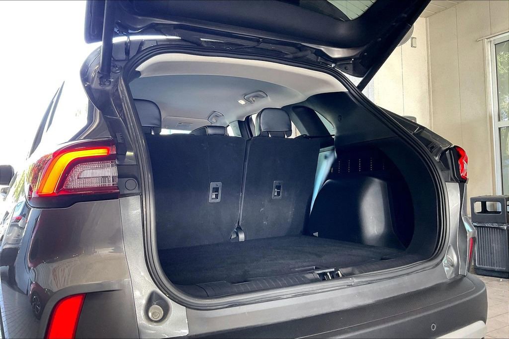 Used 2024 Ford Escape Platinum AWD/4WD image 18