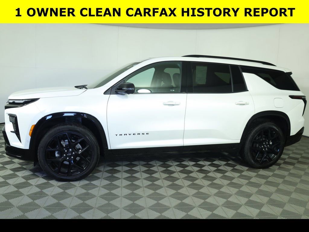 Used 2024 Chevrolet Traverse RS w/ LPO, Floor Liner Package image 1