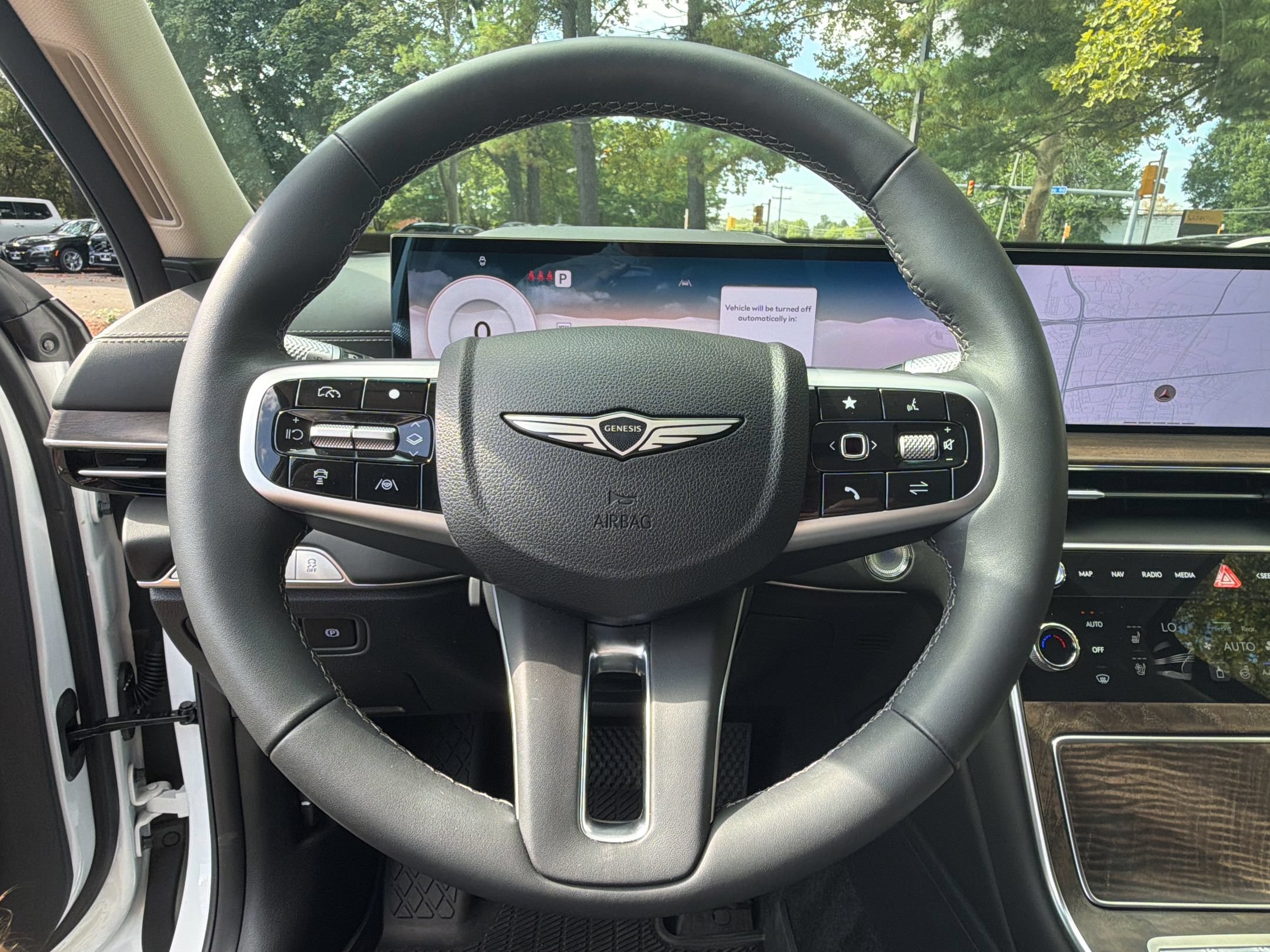 Used 2025 Genesis GV80 2.5T Advanced AWD/4WD image 11