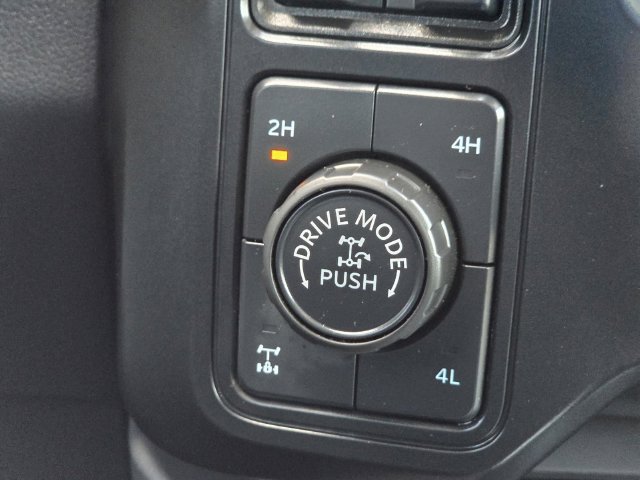 Used 2025 Ford F250 Lariat w/ Lariat Ultimate Package AWD/4WD image 17