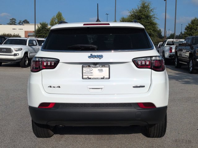 Certified 2023 Jeep Compass Latitude w/ Convenience Group AWD/4WD image 5