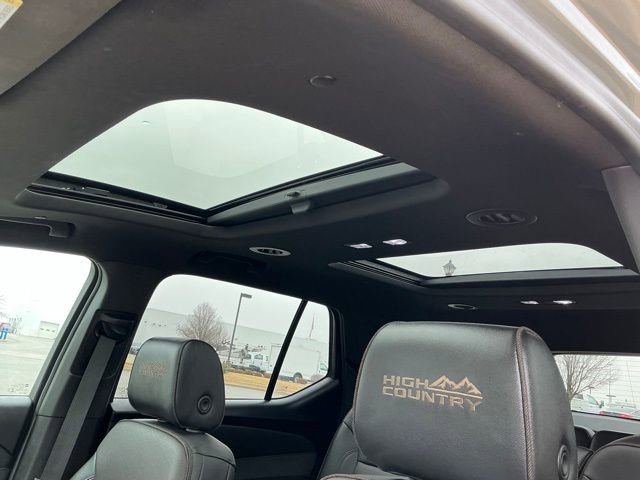 Used 2023 Chevrolet Traverse High Country image 29