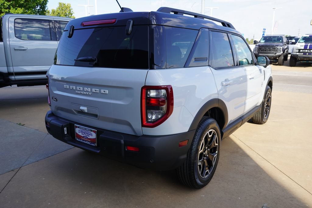 New 2026 Ford Bronco Sport Outer Banks w/ Outer Banks Tech Package+ AWD/4WD image 11