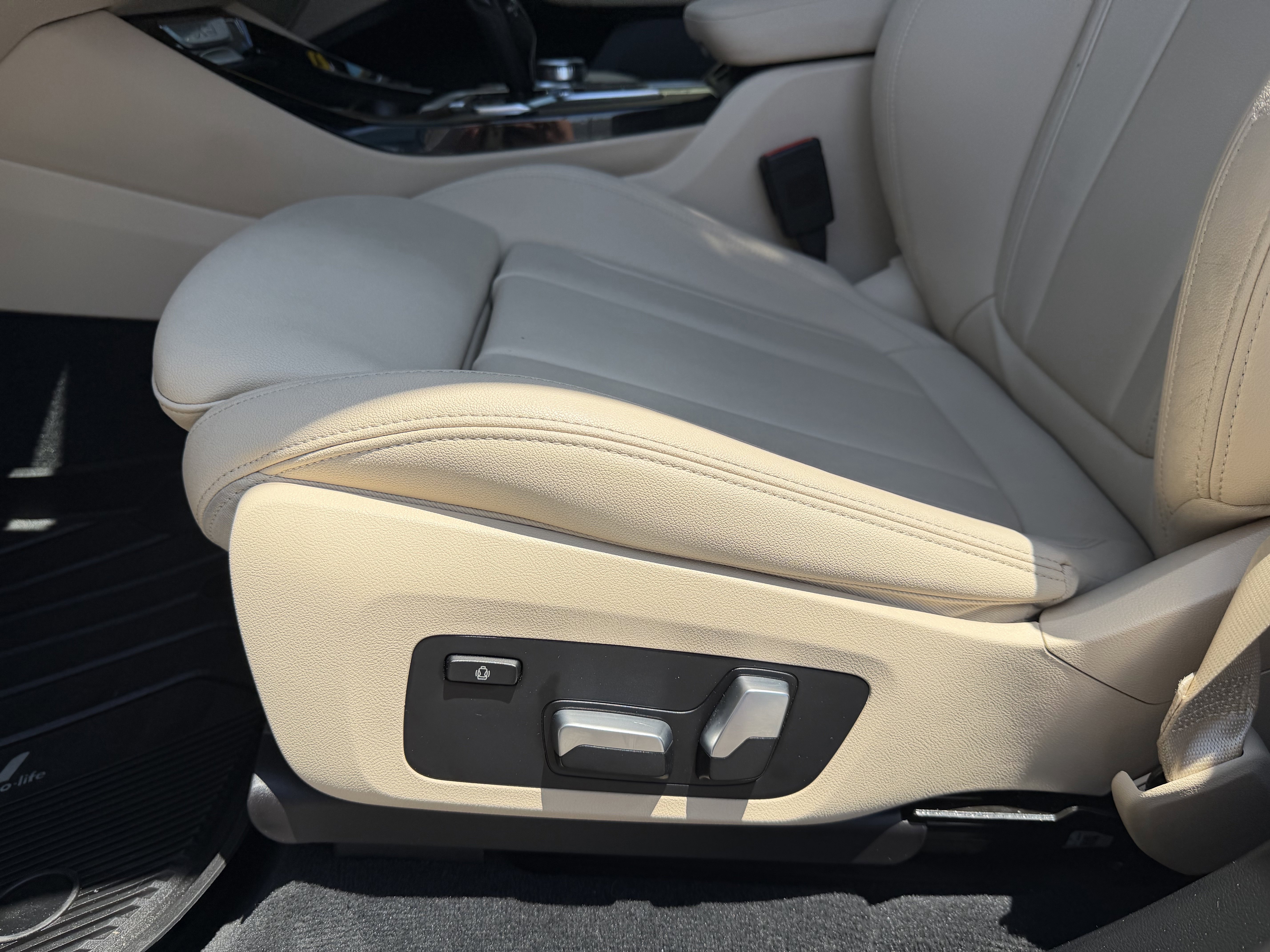 Used 2020 BMW X3 sDrive30i w/ Driving Assistance Package RWD image 31