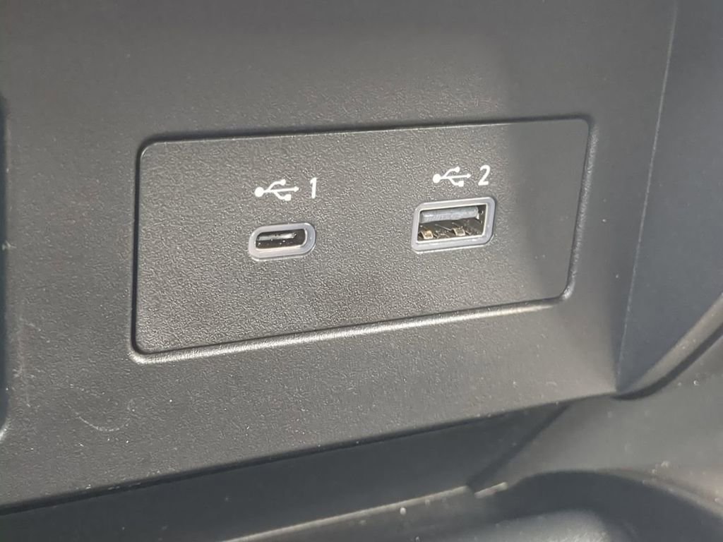 Used 2024 Nissan Titan SV w/ SV Bronze Edition Package RWD image 21