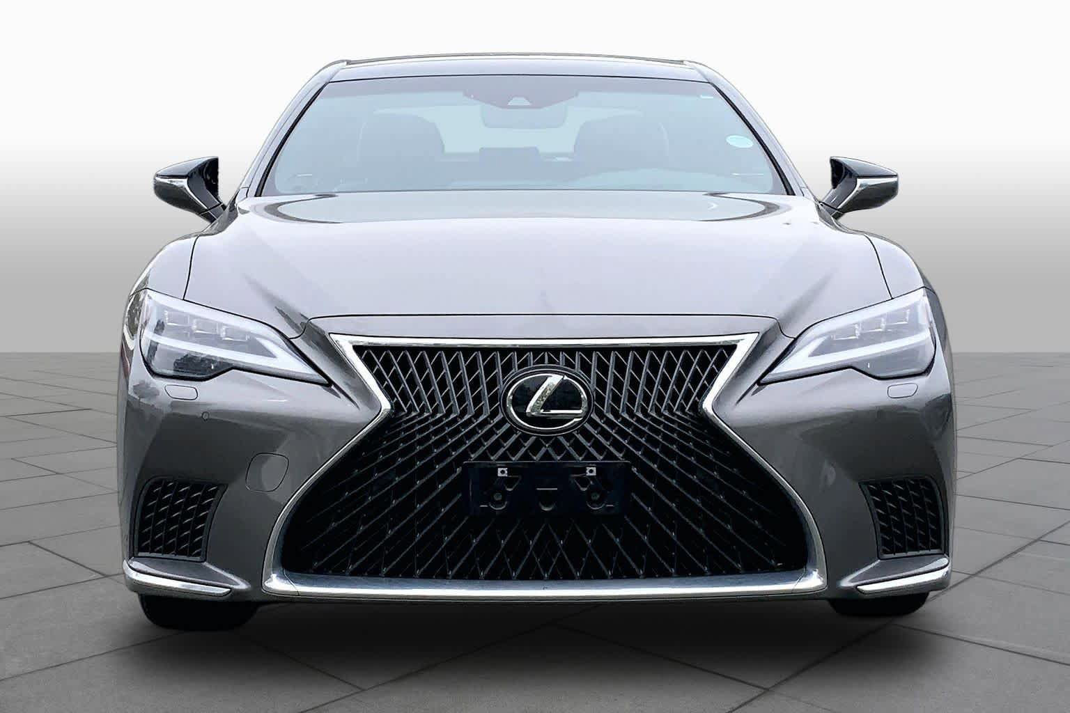 Used 2023 Lexus LS 500 AWD w/ Interior Upgrade Package image 4