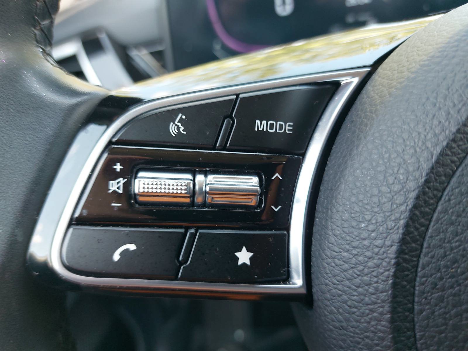 Used 2025 Kia Seltos S FWD image 17