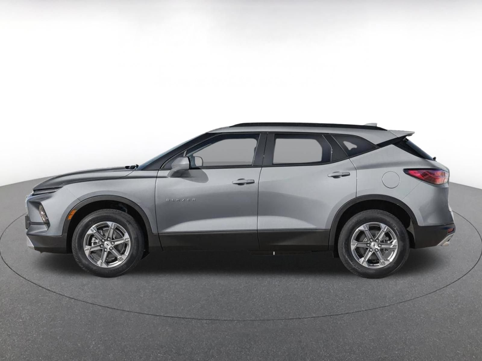 Used 2026 Chevrolet Blazer LT AWD/4WD image 3
