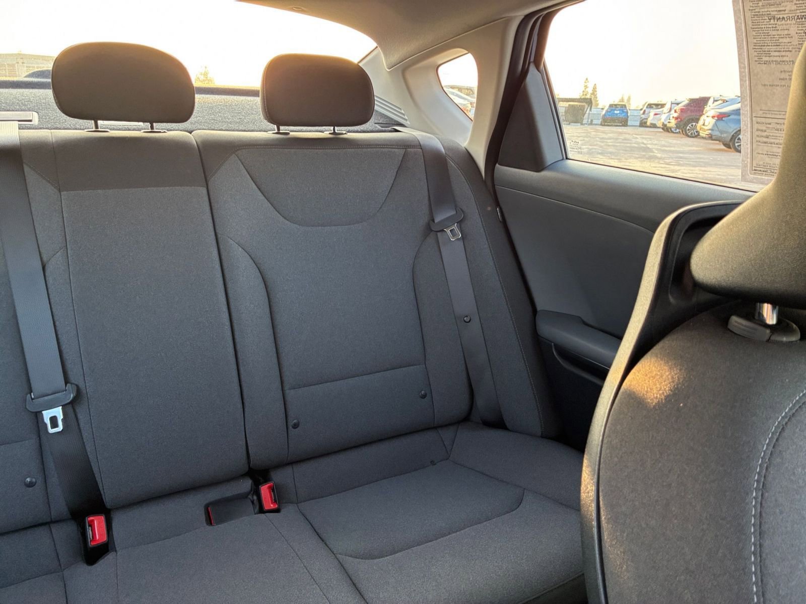 Used 2025 Kia K4 LXS image 36