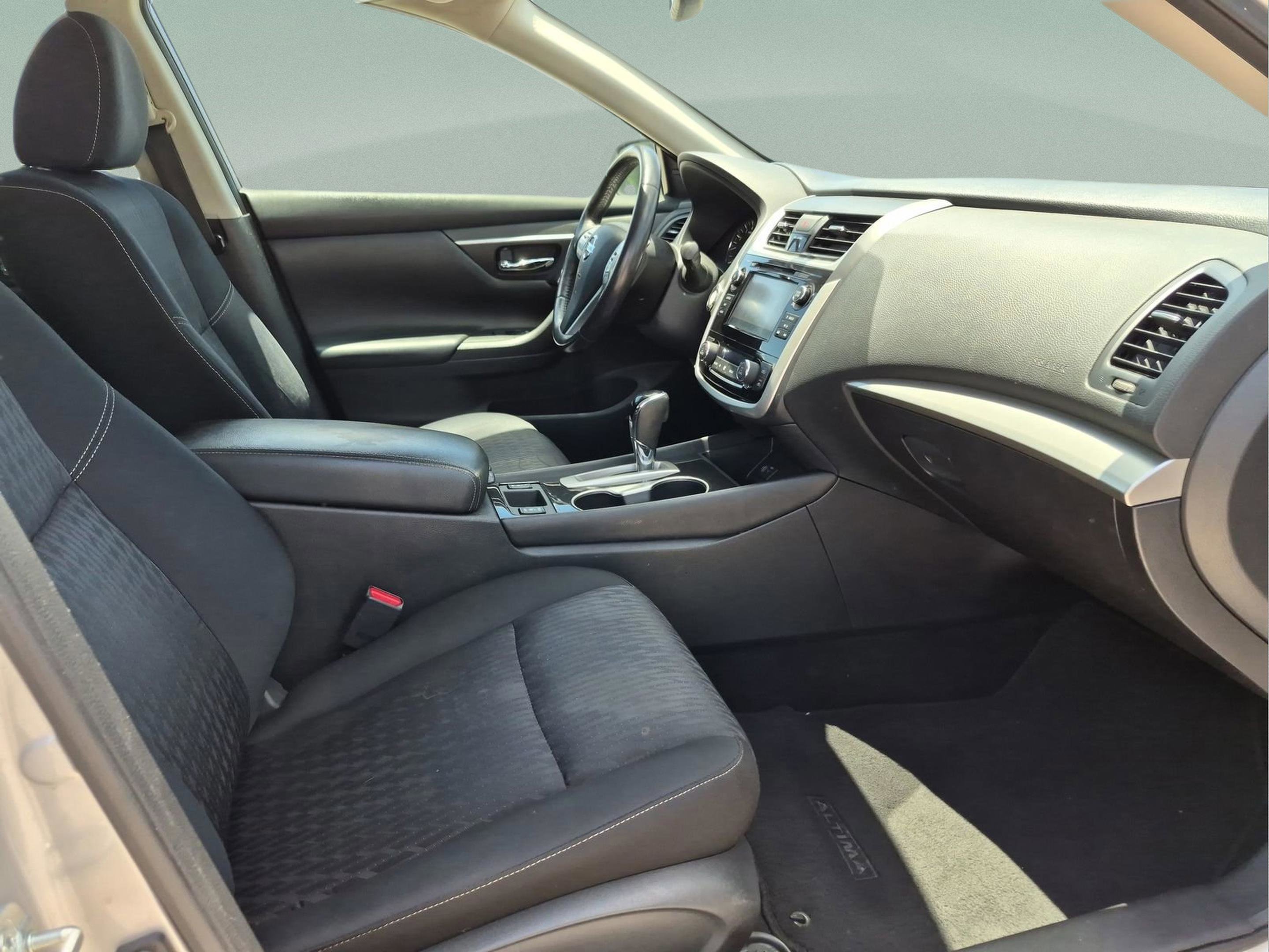 Used 2018 Nissan Altima 2.5 SV w/ 2.5 SV Technology Package FWD image 20