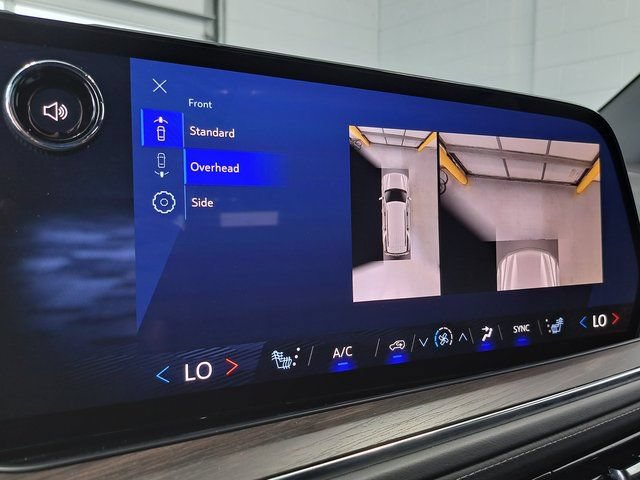 Used 2025 Chevrolet Tahoe LT AWD/4WD image 16