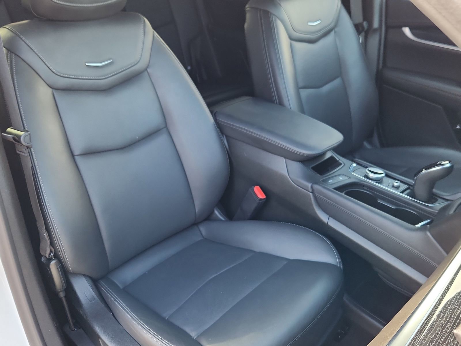 Used 2025 Cadillac XT5 Premium Luxury image 15